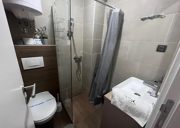 Milmari P74, Quest Apartmani, Apartman